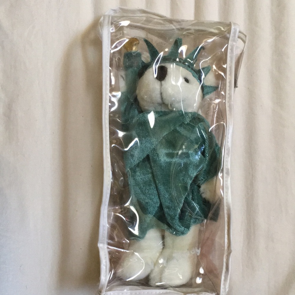 NWT - NY TEDDY - NEW YORK STATUE OF LIBERTY WHITE BEAR  VINTAGE